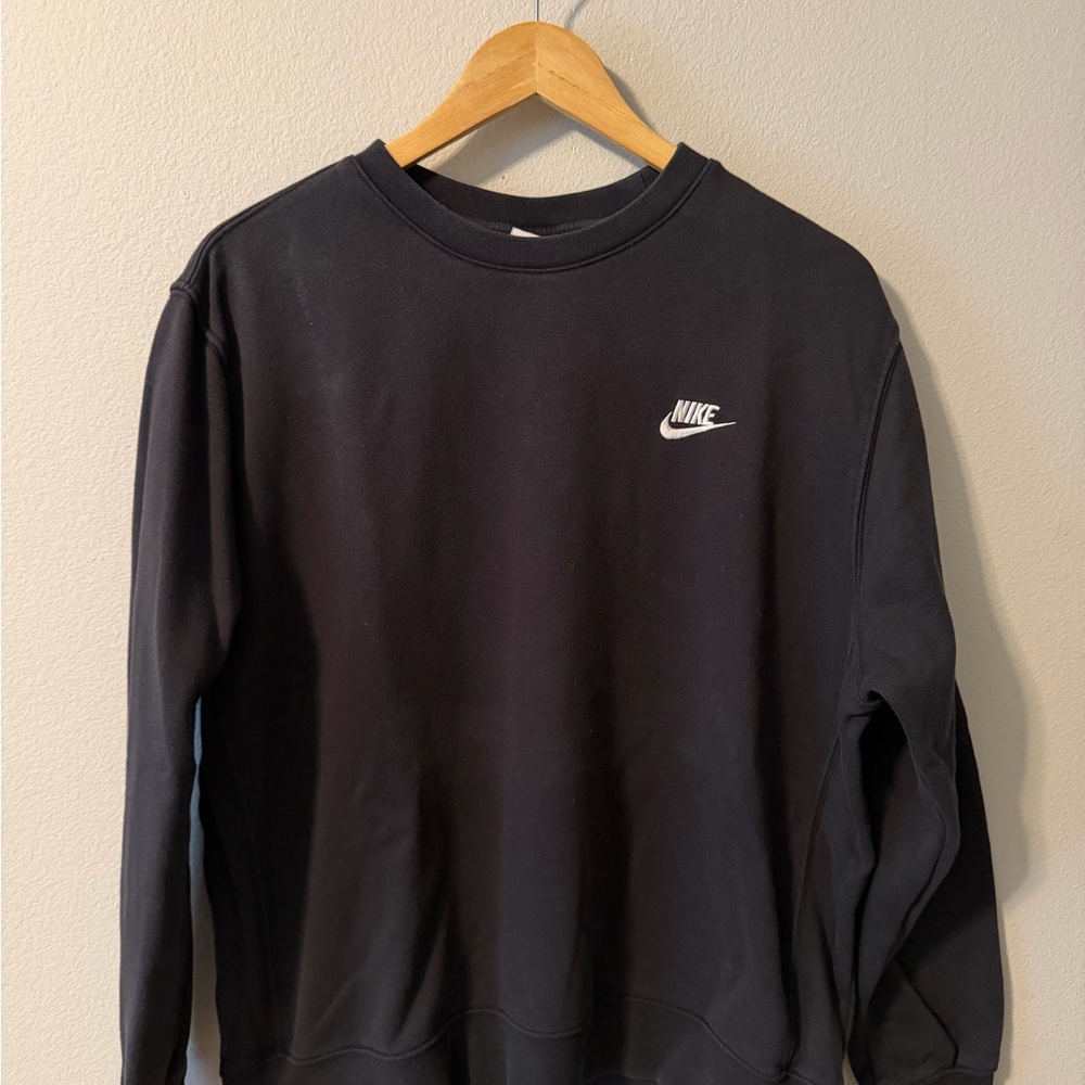 Nike Men's Classic Black Crewneck Sweater
